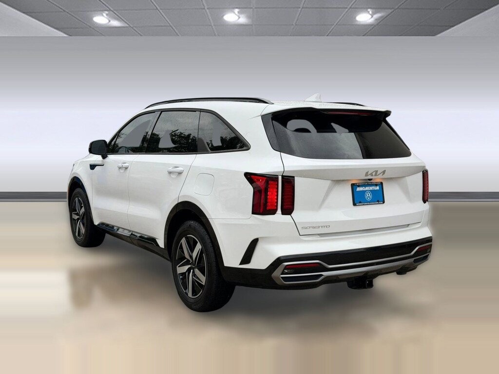 Used 2023 Kia Sorento EX SUV