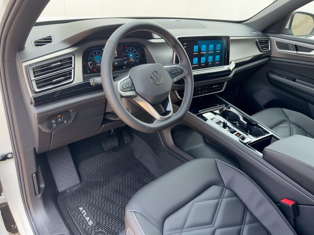 New 2026 Volkswagen Atlas Cross Sport SE w/Technology SUV