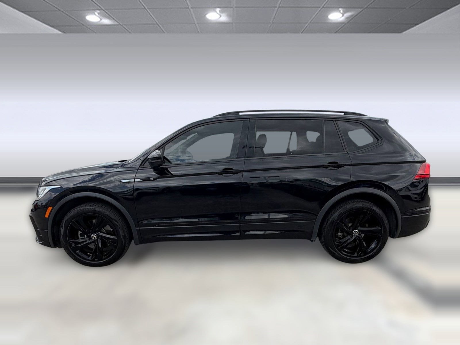 3VVCB7AX8RM072054