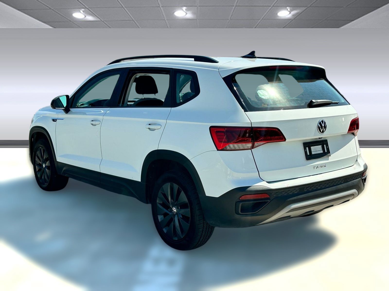 2022 Volkswagen Taos S photo 3