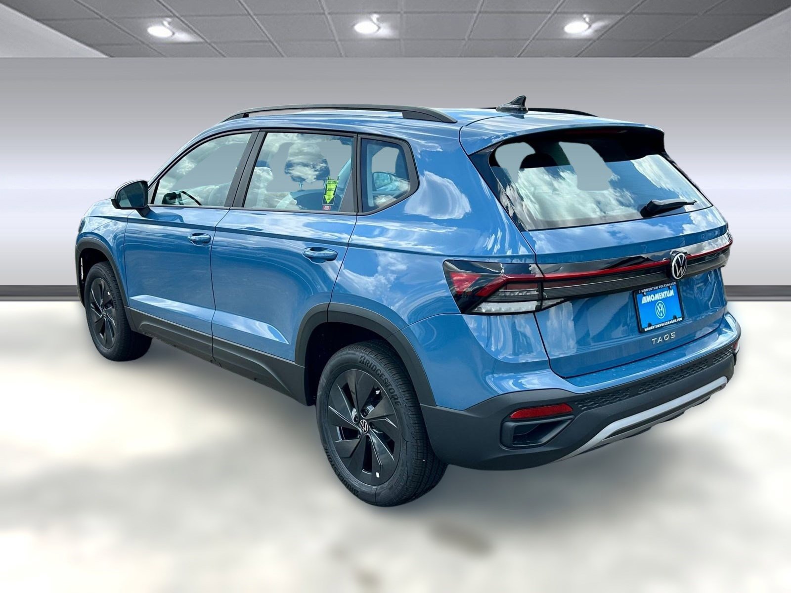 2025 Volkswagen Taos S photo 2