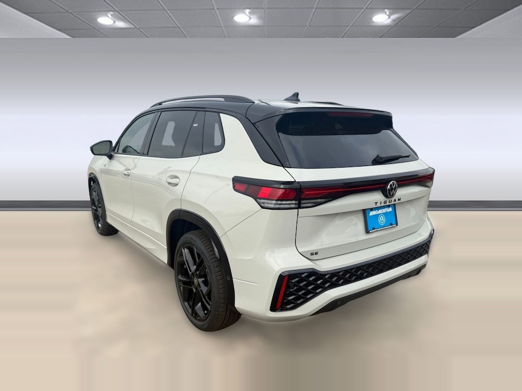 New 2026 Volkswagen Tiguan 2.0T SE R-Line Black SUV