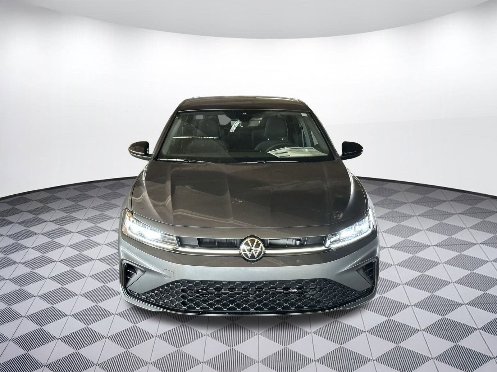2025 Volkswagen Jetta Sport photo 4