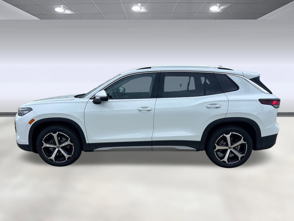 New 2026 Volkswagen Tiguan 2.0T SE SUV