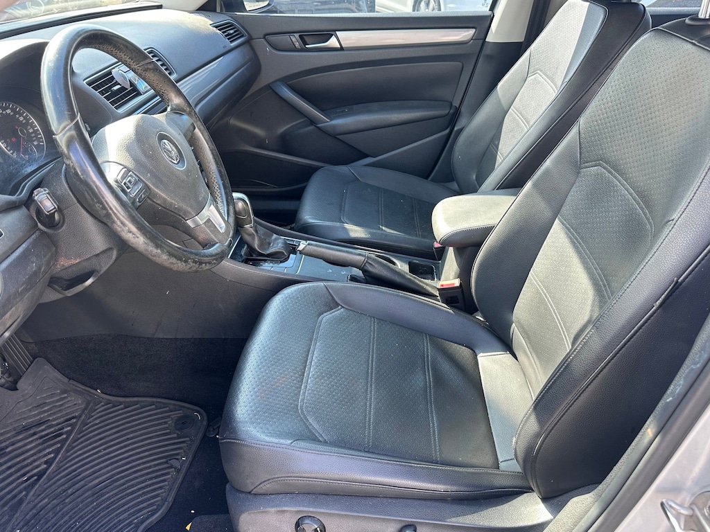 Used 2015 Volkswagen Passat 1.8T Limited Edition Sedan
