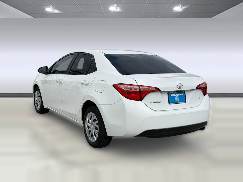 Used 2018 Toyota Corolla LE Sedan