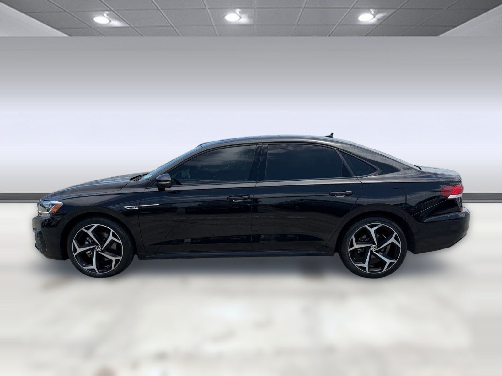 Passat 2.0T R-Line Sedan