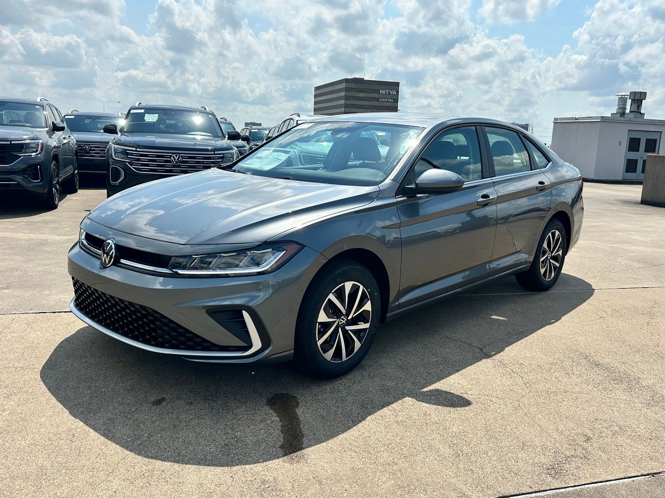 2025 Volkswagen Jetta 1.5T S photo 2