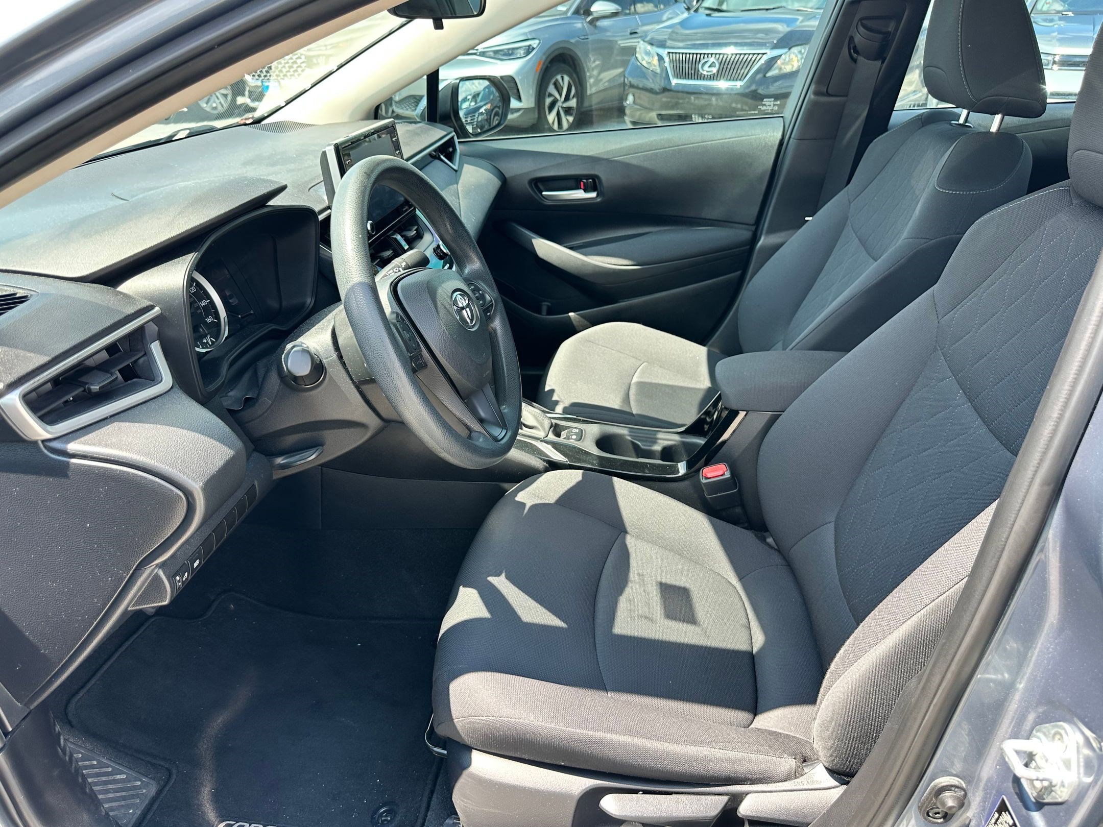 2021 Toyota Corolla LE Premium photo 4