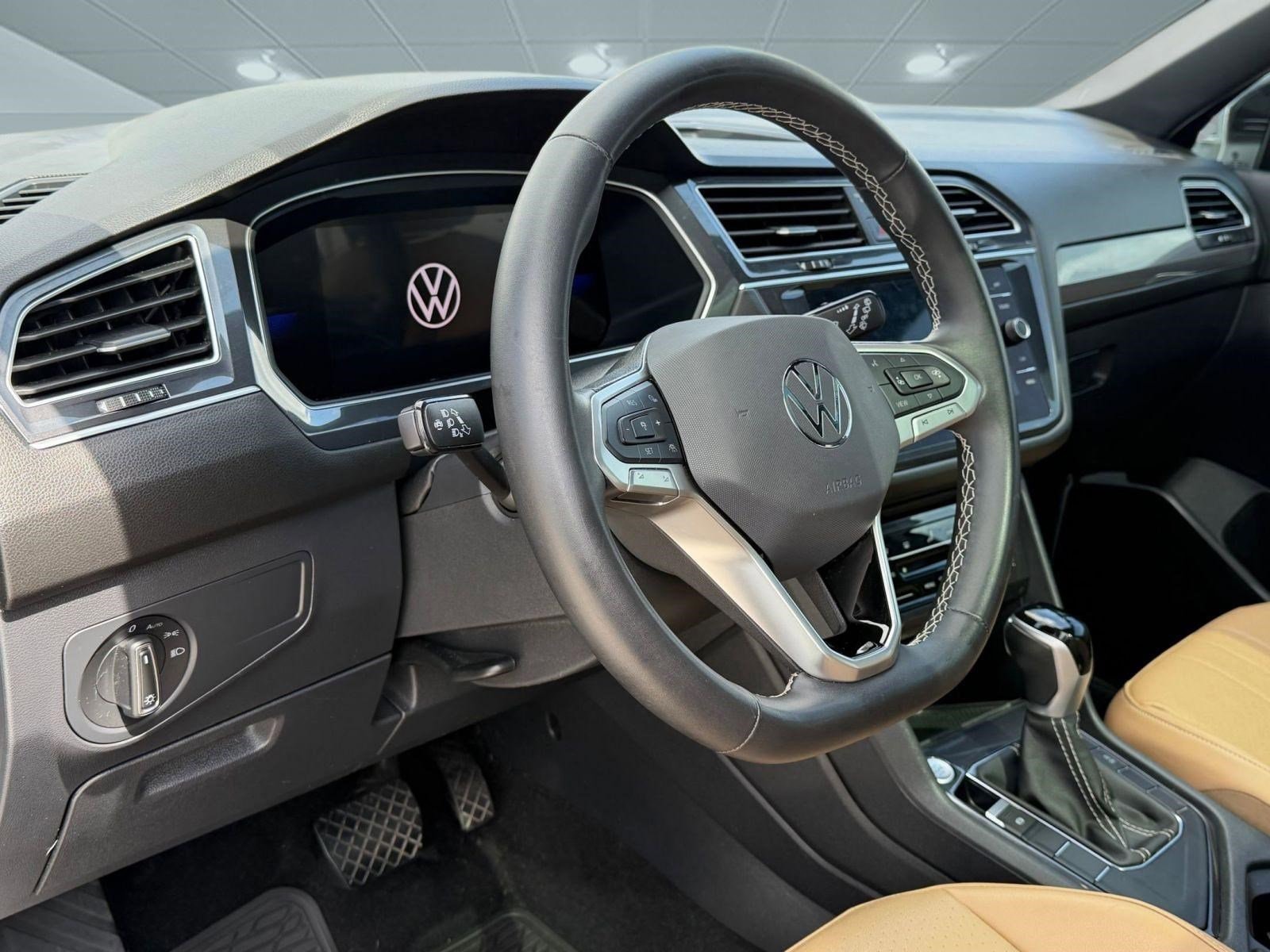 Tiguan SE SUV