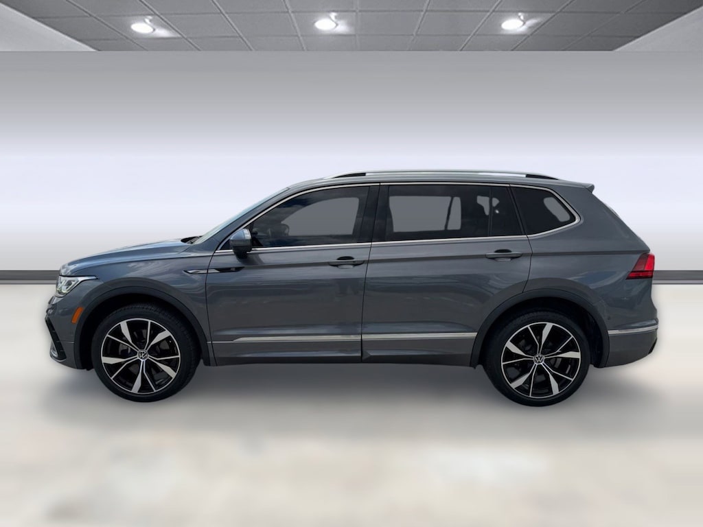 Certified 2022 Volkswagen Tiguan SEL R-Line SUV