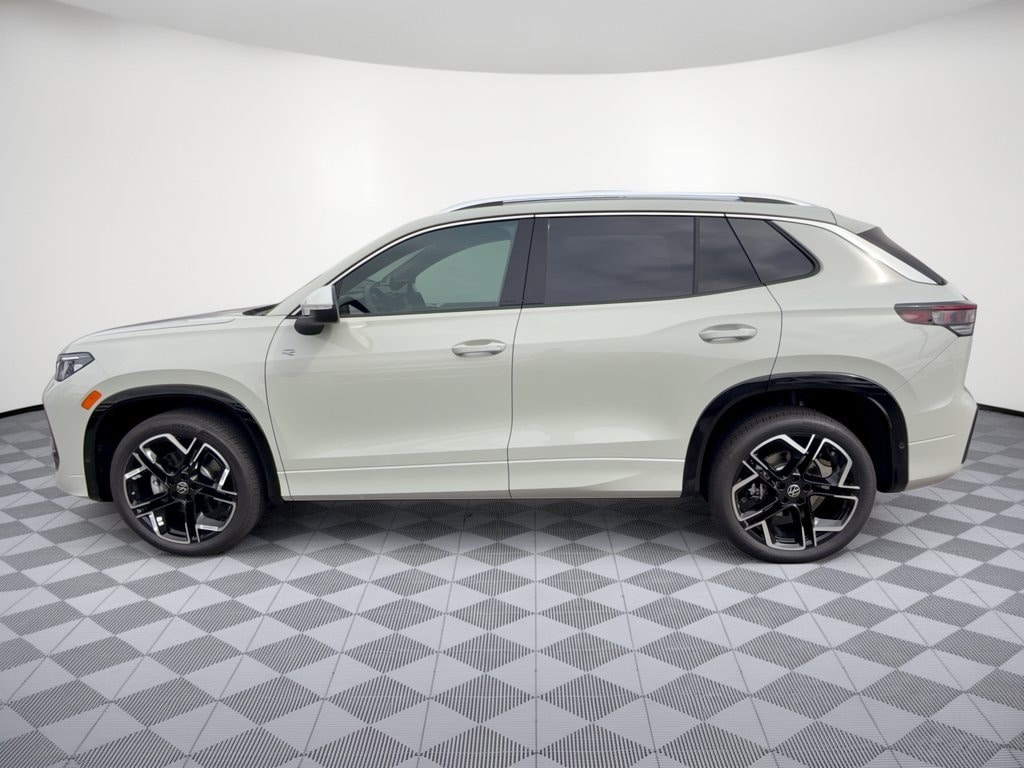 New 2026 Volkswagen Tiguan SEL R-Line Turbo SUV