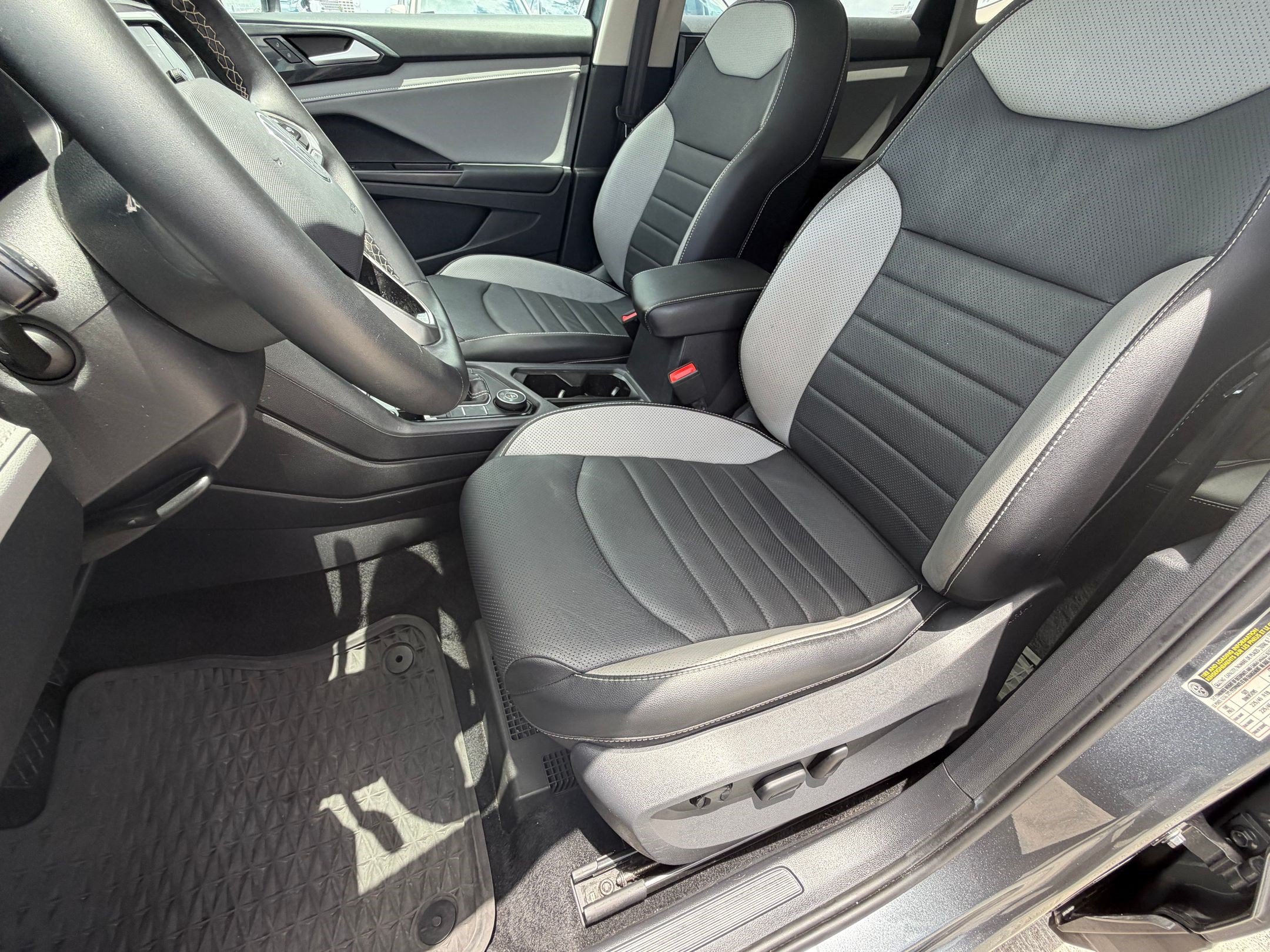 Taos SEL SUV