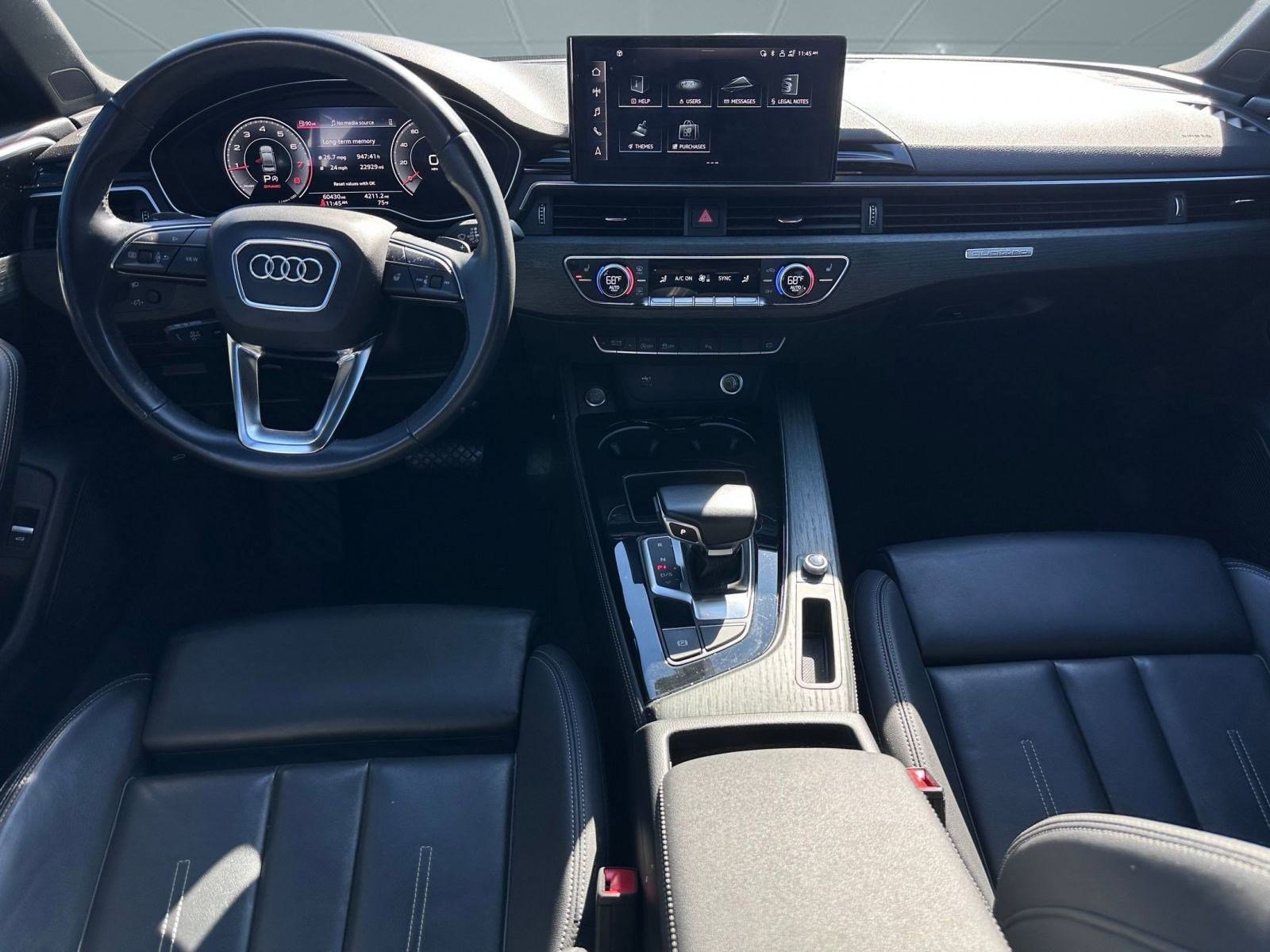 2023 Audi A4 S line Quattro Premium Plus photo 4