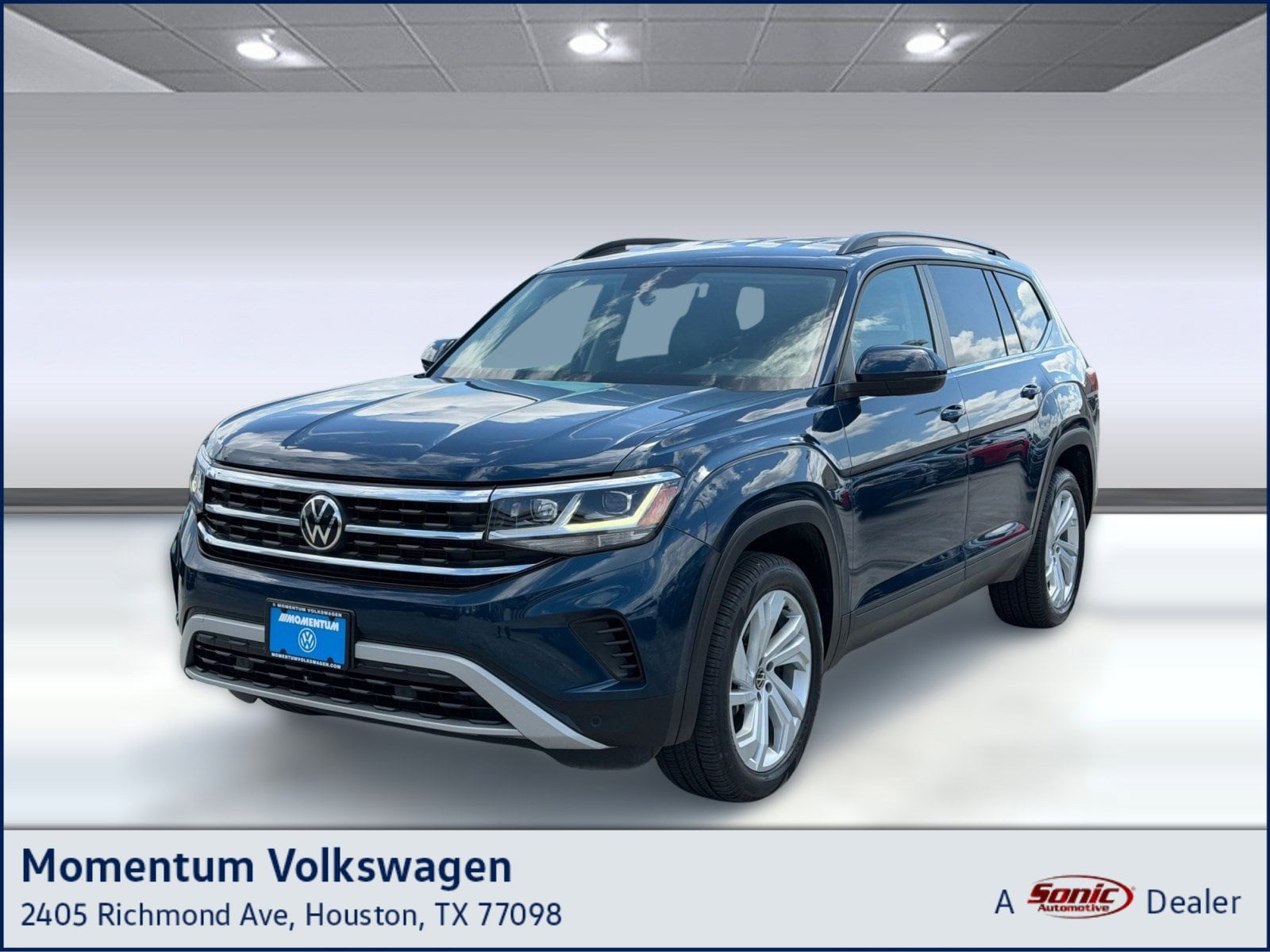 2022 Volkswagen Atlas 3.6L SE w/Tech 4MOTION's photo