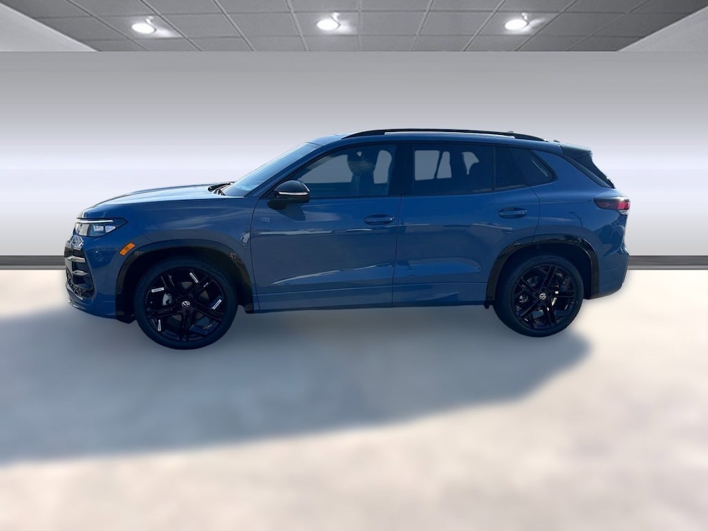 New 2026 Volkswagen Tiguan 2.0T SE R-Line Black SUV