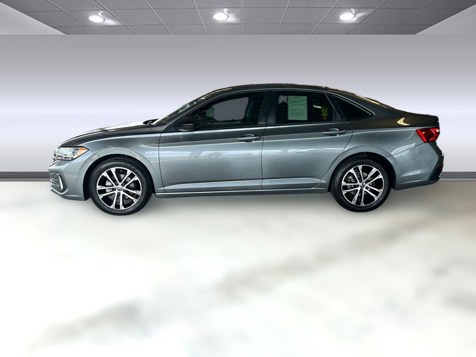 2024 Volkswagen Jetta Sport photo 2