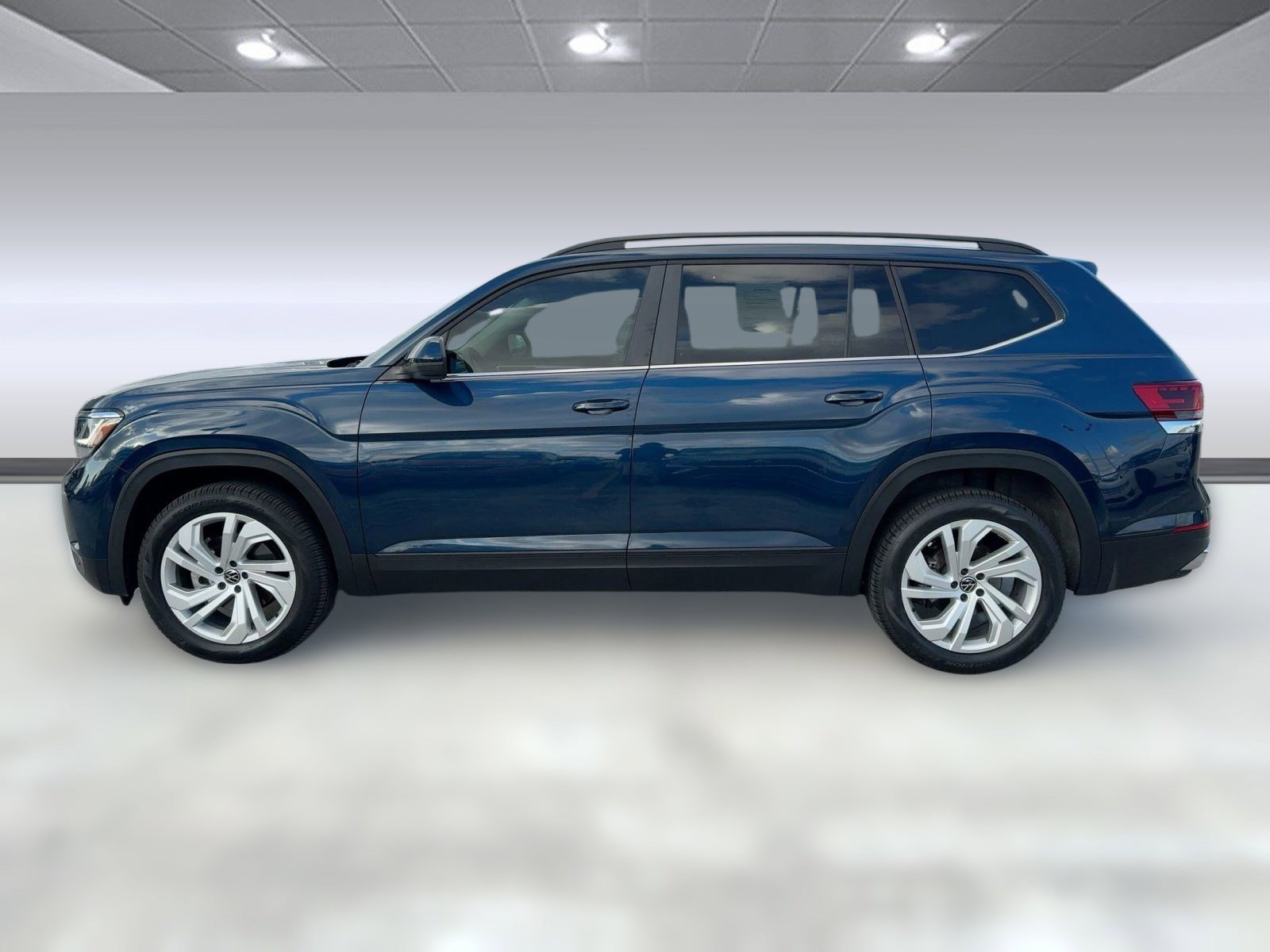 2023 Volkswagen Atlas V6 SE Technology photo 2