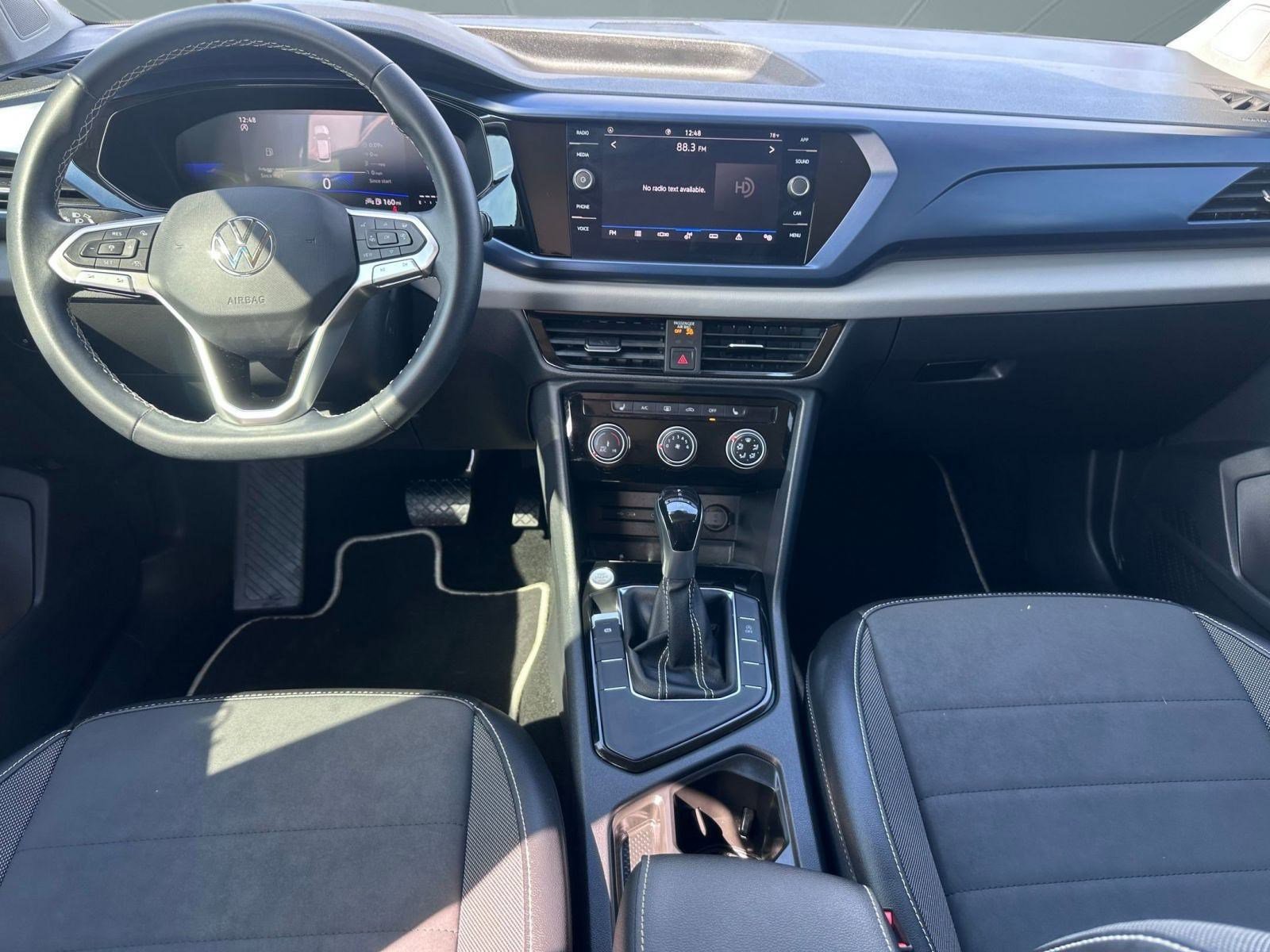 2023 Volkswagen Taos SE photo 4