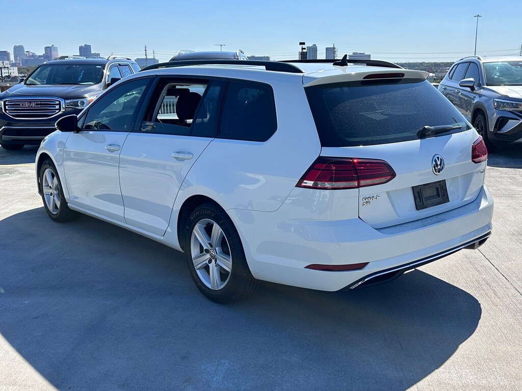 Used 2018 Volkswagen Golf SportWagen SE Wagon