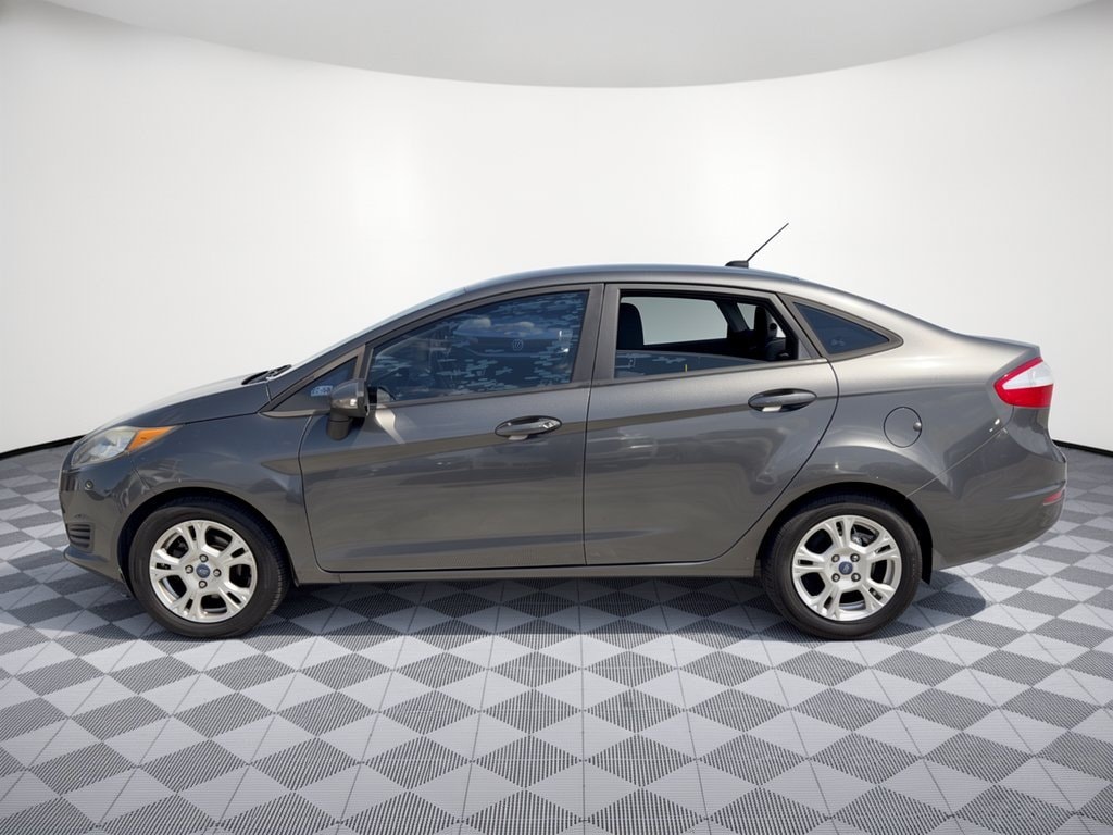 Used 2015 Ford Fiesta SE with VIN 3FADP4BJ6FM224363 for sale in Houston, TX