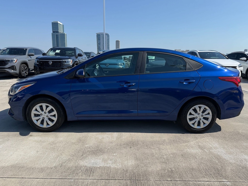 Used 2022 Hyundai Accent SE Sedan