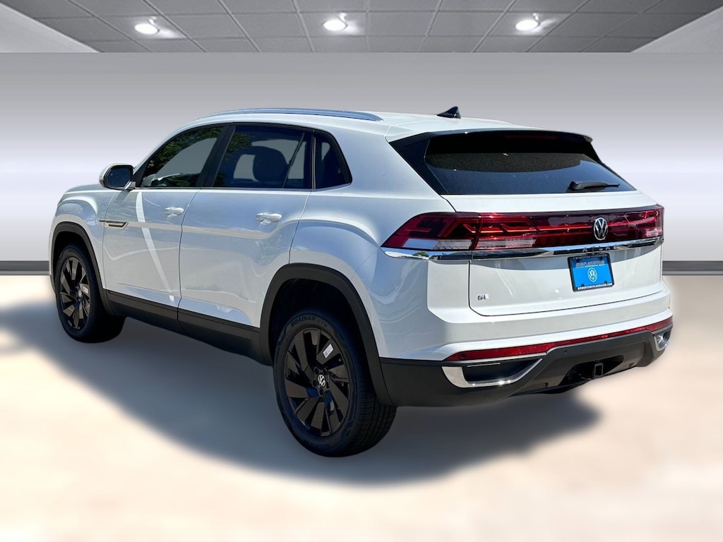New 2026 Volkswagen Atlas Cross Sport 2.0T SE w/Technology SUV