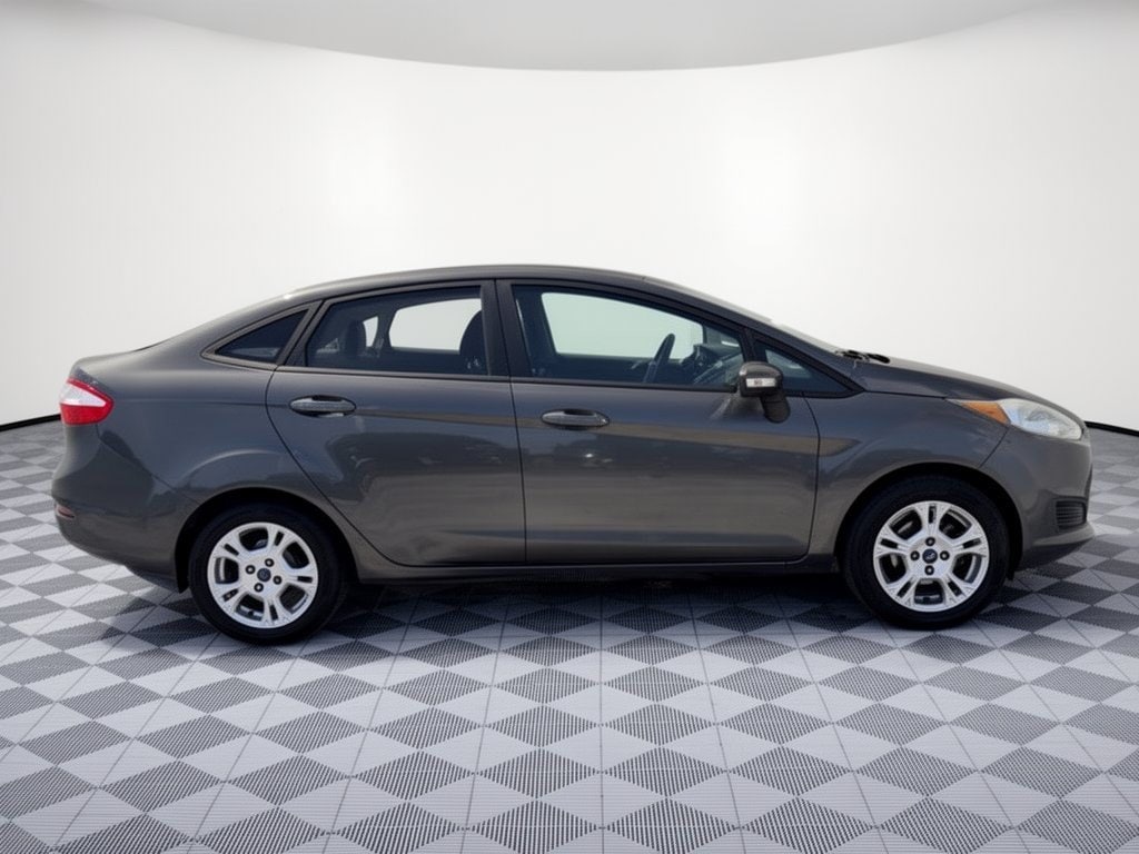 2015 Ford Fiesta SE Sedan