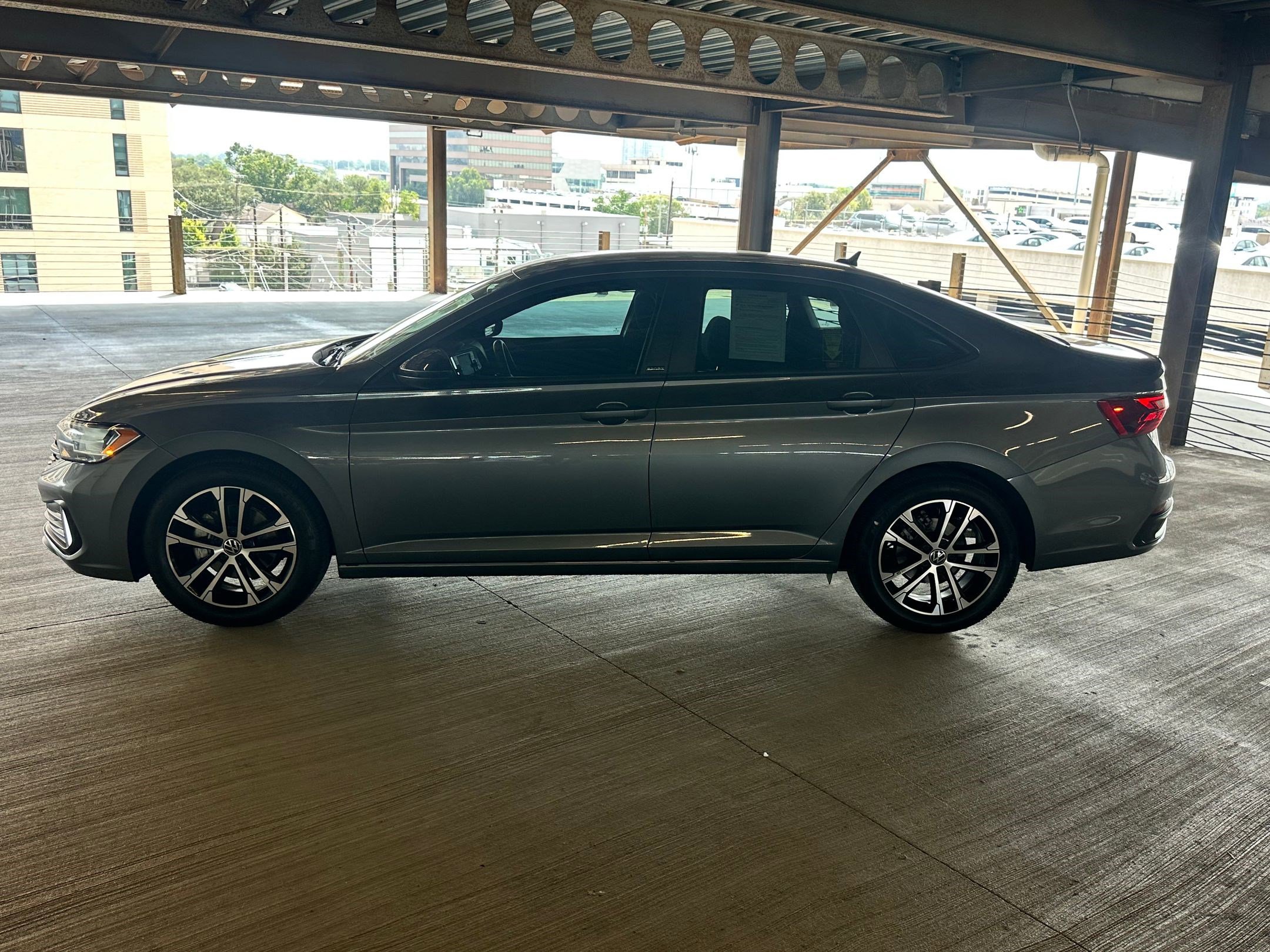 2024 Volkswagen Jetta Sport photo 2