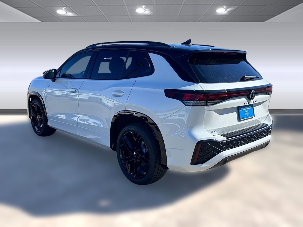 New 2026 Volkswagen Tiguan 2.0T SE R-Line Black SUV