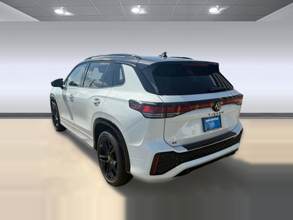 New 2026 Volkswagen Tiguan 2.0T SE R-Line Black SUV