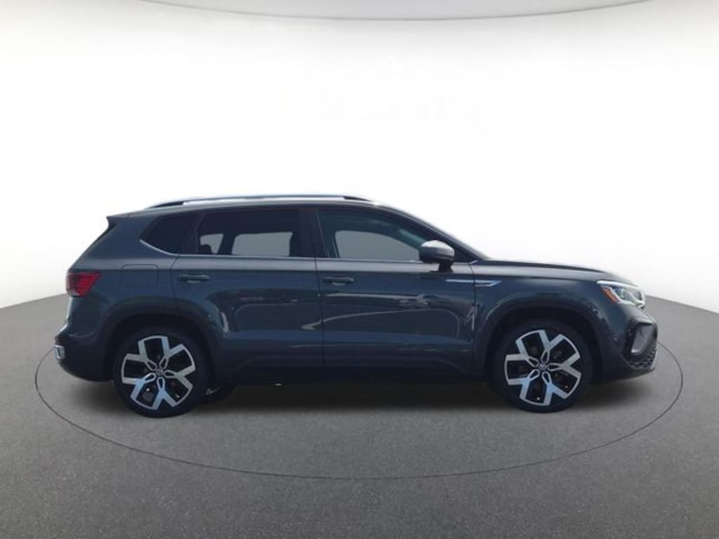 Used 2022 Volkswagen Taos 1.5T SEL 4MOTION SUV