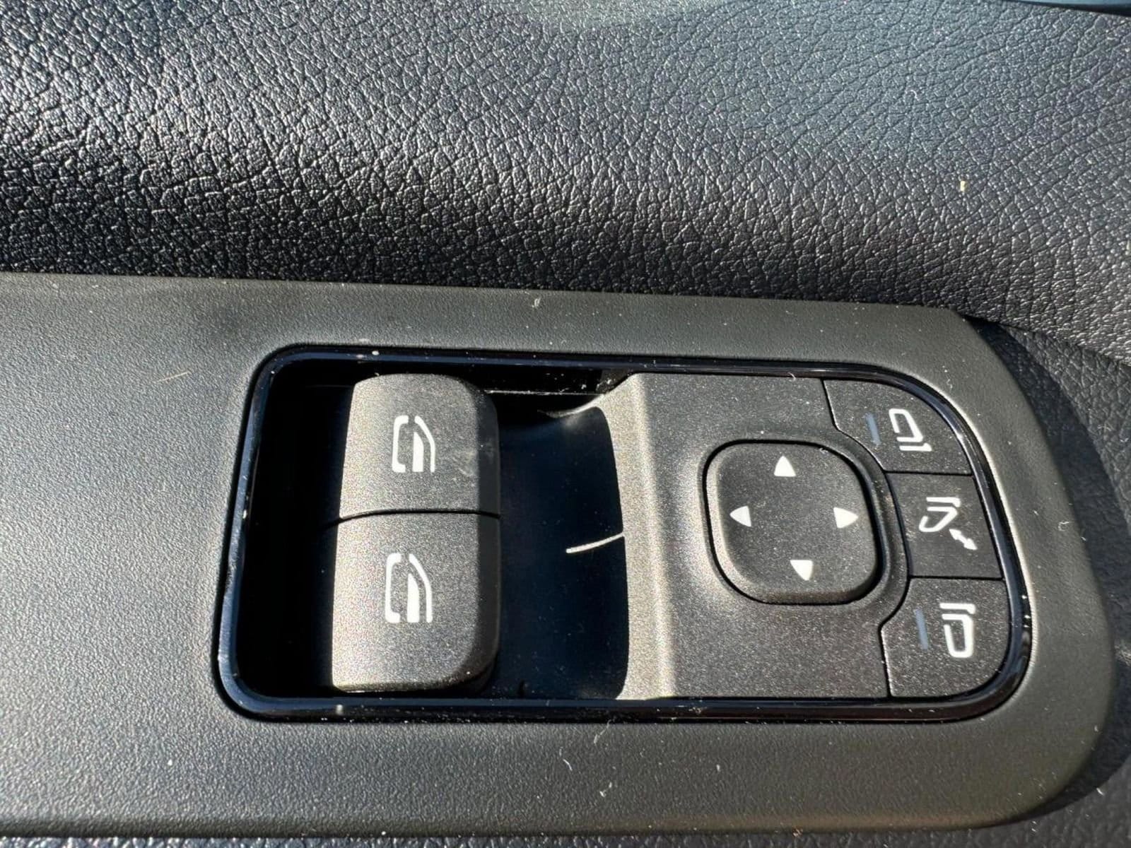 2025 Mercedes-Benz Sprinter Cargo Van Base - Photo 17