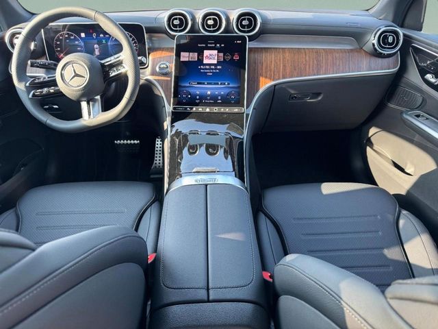 2025 Mercedes-Benz GLC Base - Photo 16
