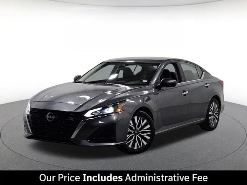 Used 2024 Nissan Altima 2.5 SV Sedan