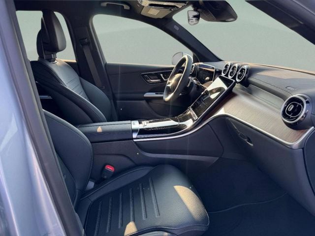 2025 Mercedes-Benz GLC Base - Photo 14