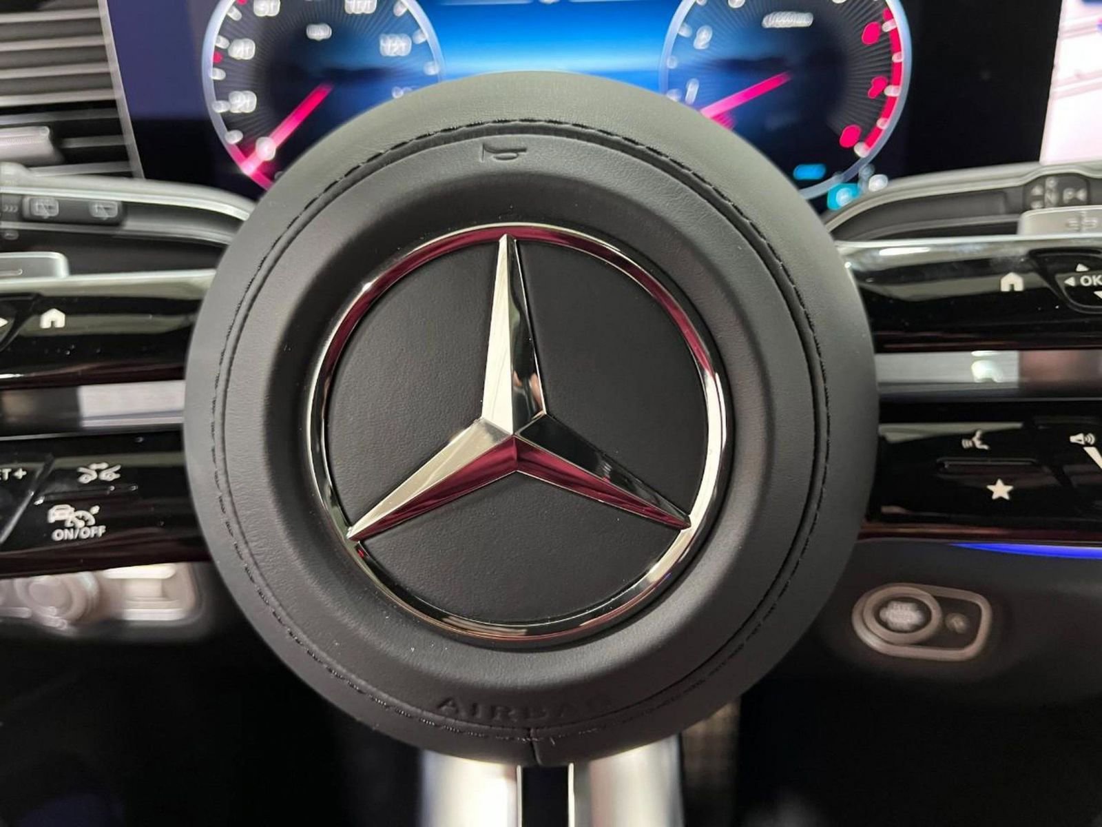 2025 Mercedes-Benz GLS Base - Photo 19