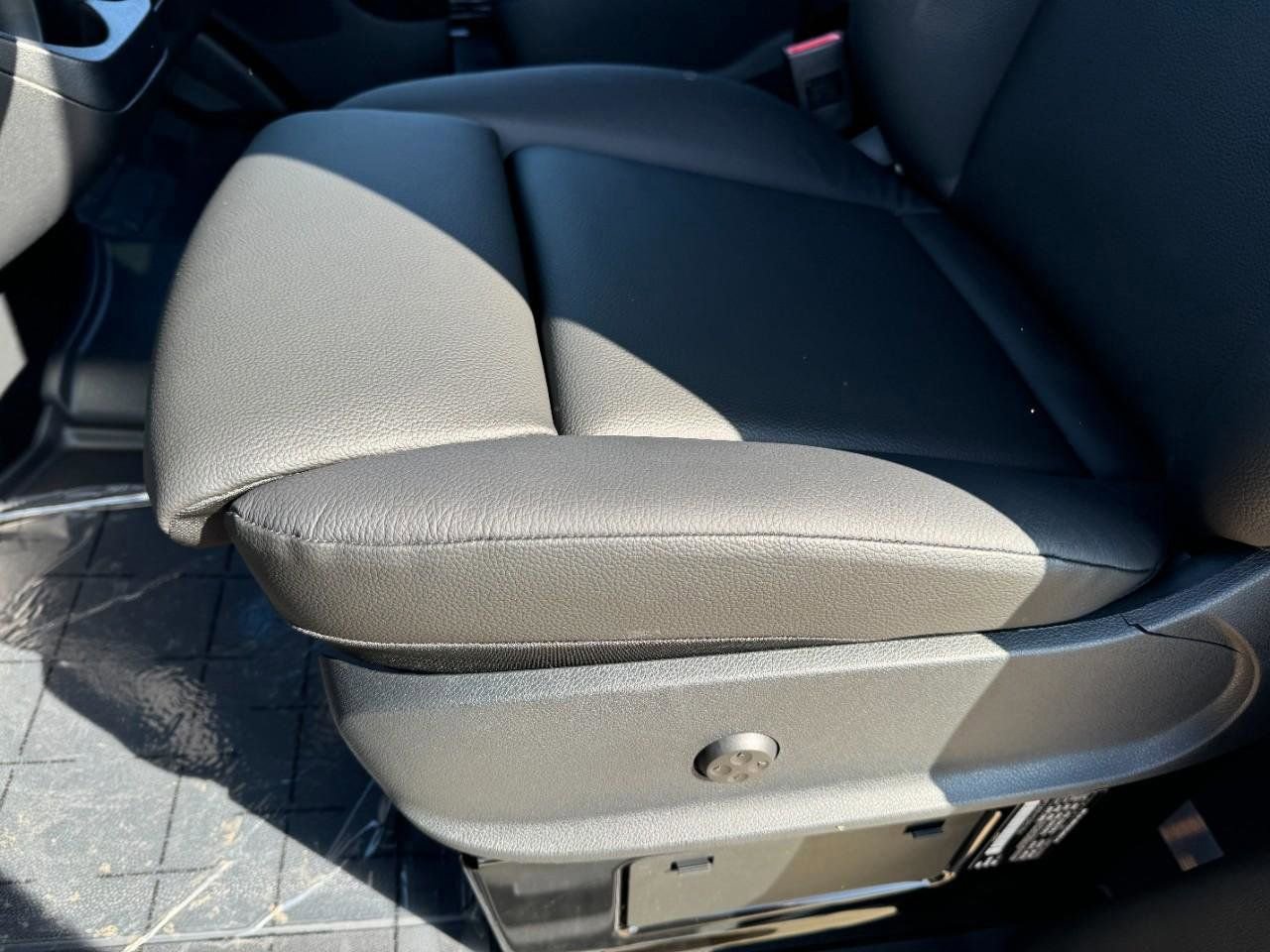 2025 Mercedes-Benz Sprinter Passenger Van Base - Photo 28