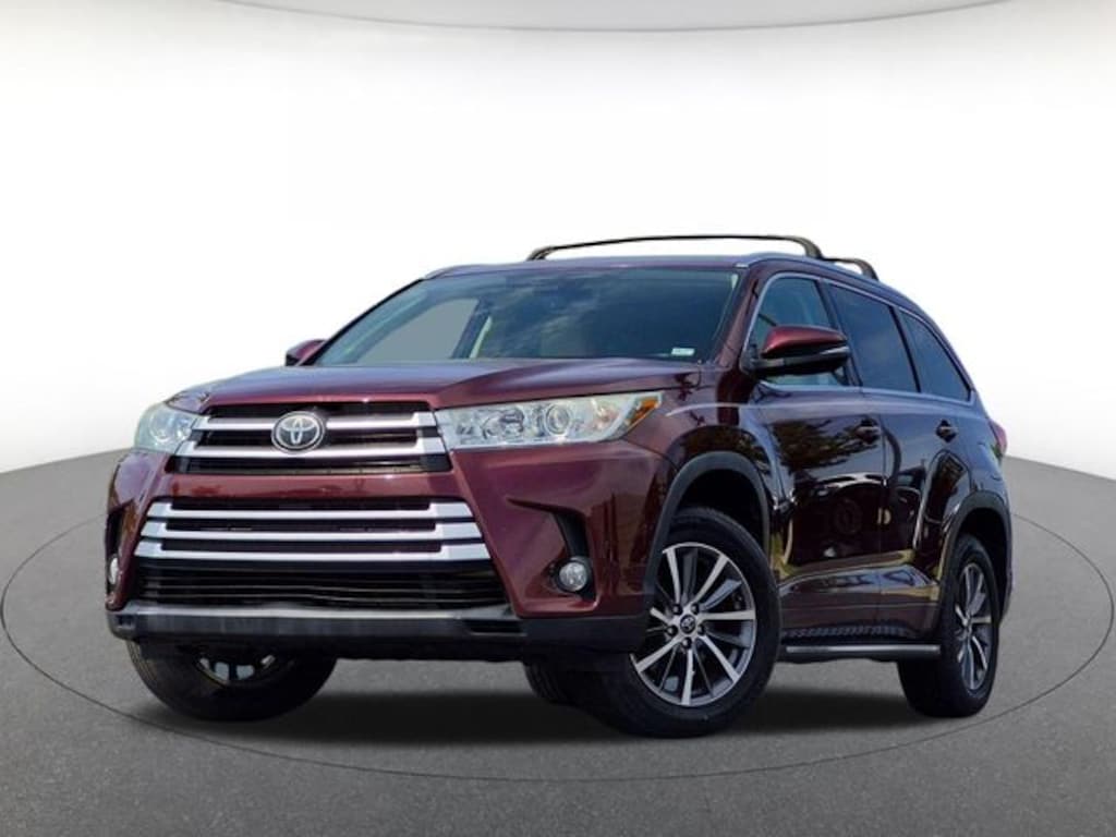 Used 2018 Toyota Highlander XLE V6 SUV