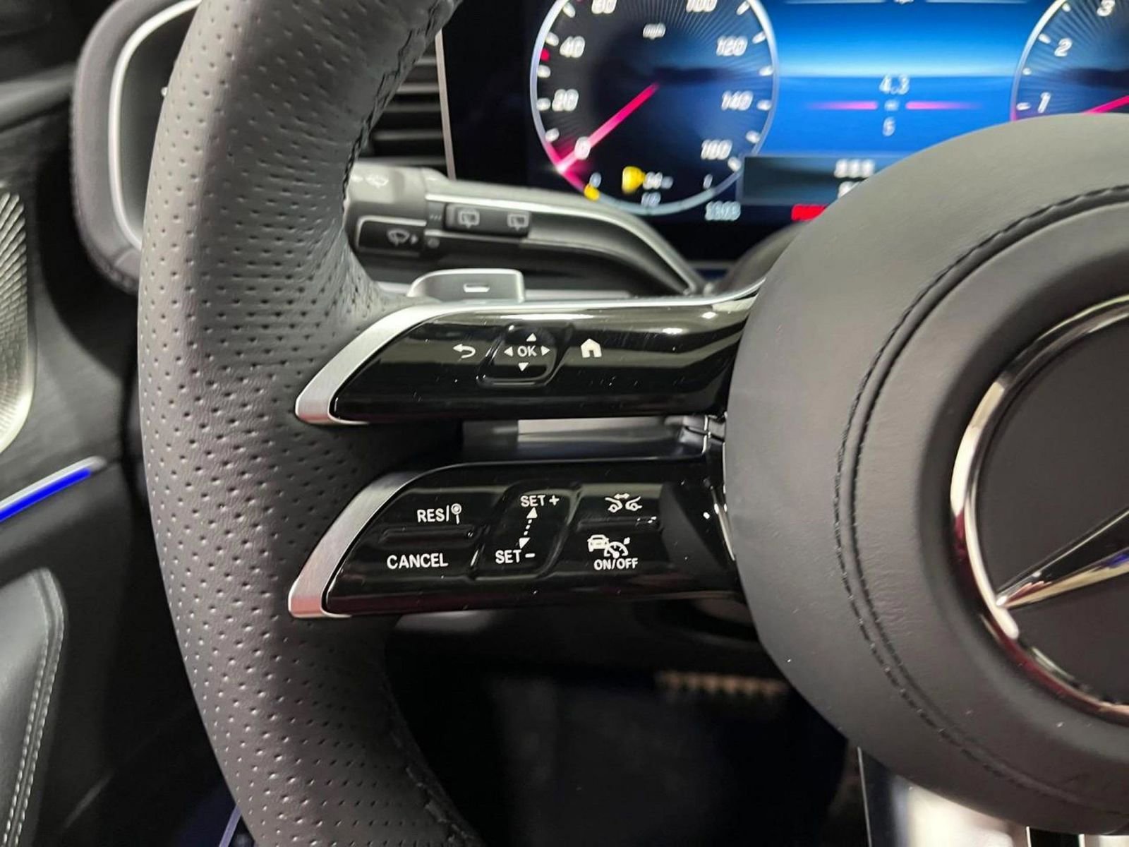 2025 Mercedes-Benz GLS Base - Photo 18