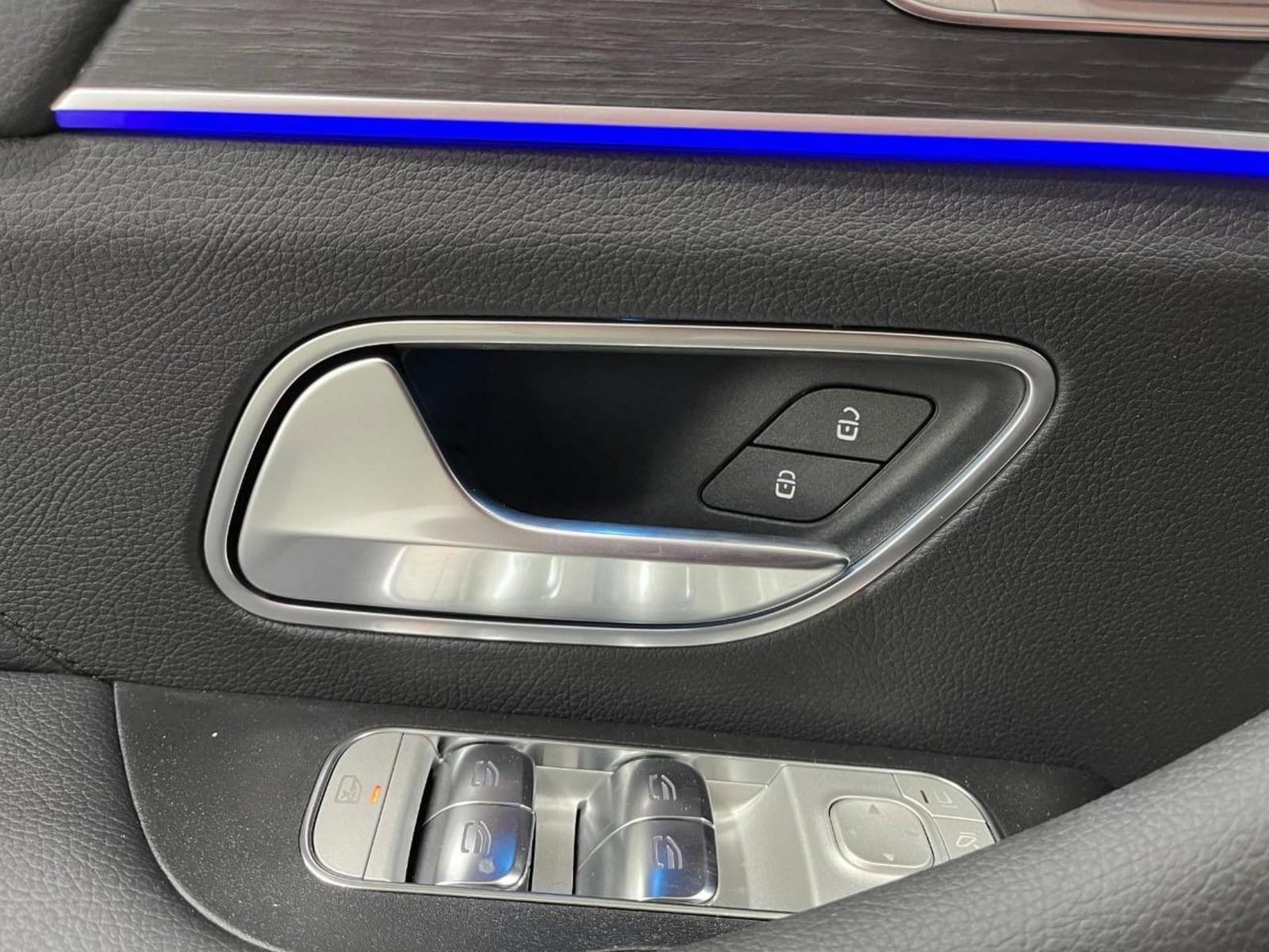 2025 Mercedes-Benz GLS Base - Photo 29