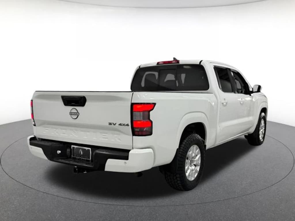 Used 2022 Nissan Frontier SV Truck Crew Cab