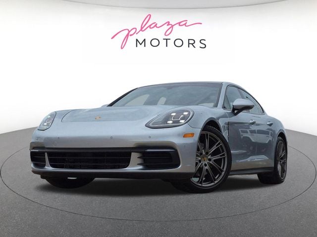 2020 Porsche Panamera's photo