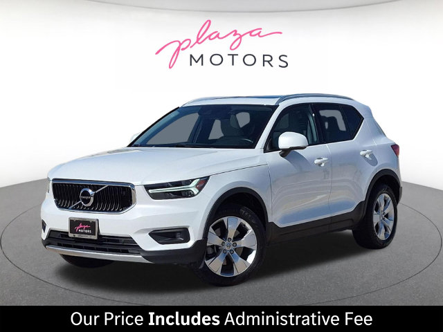 2021 Volvo XC40 Momentum