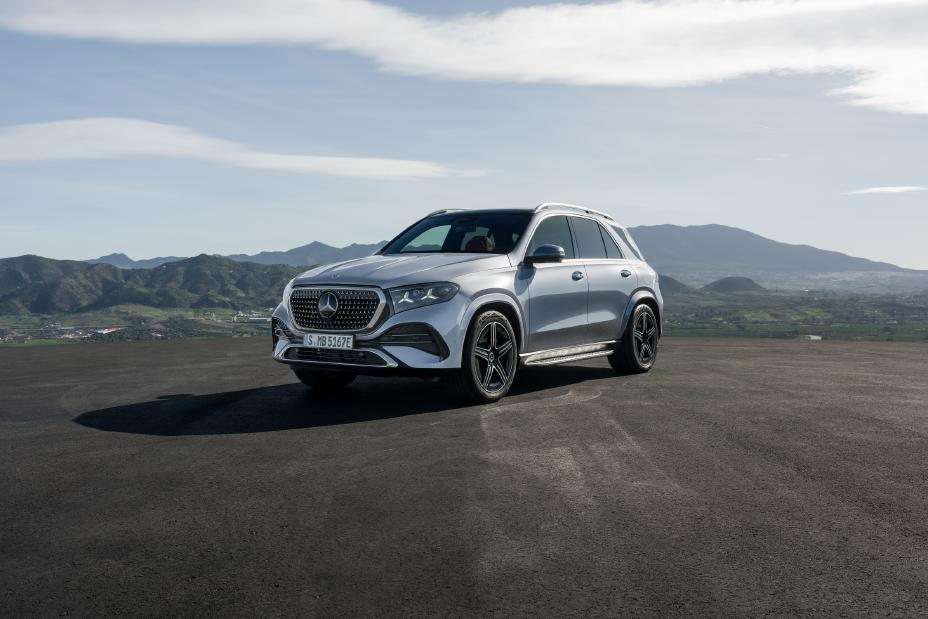2027%20Mercedes-Benz%20GLE%20European%20Model%20Front%20View.jpg