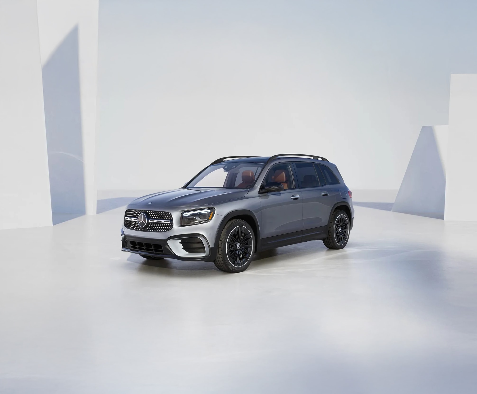 2026-Mercedes-Benz-GLB-SUV-Exterior-1.jpg