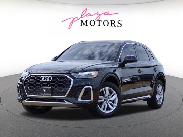 2023 Audi Q5 45 Premium's photo