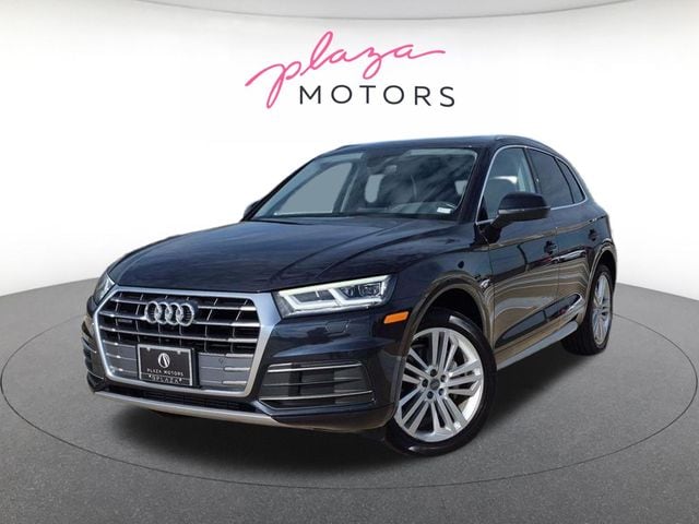 2019 Audi Q5 2.0T quattro S tronic Premium Plus's photo