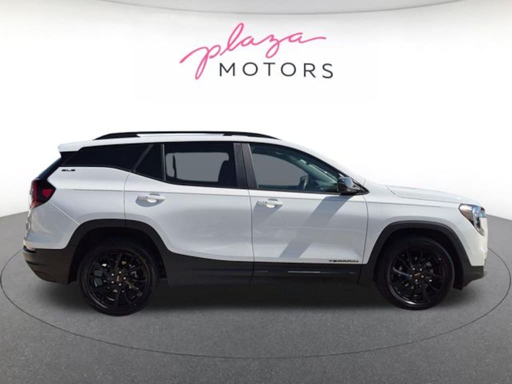 Used 2023 GMC Terrain SLE SUV
