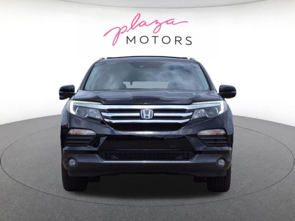 Used 2018 Honda Pilot Touring AWD SUV